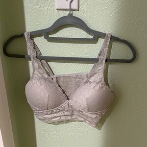 Elegant Lace Bralette in Cream